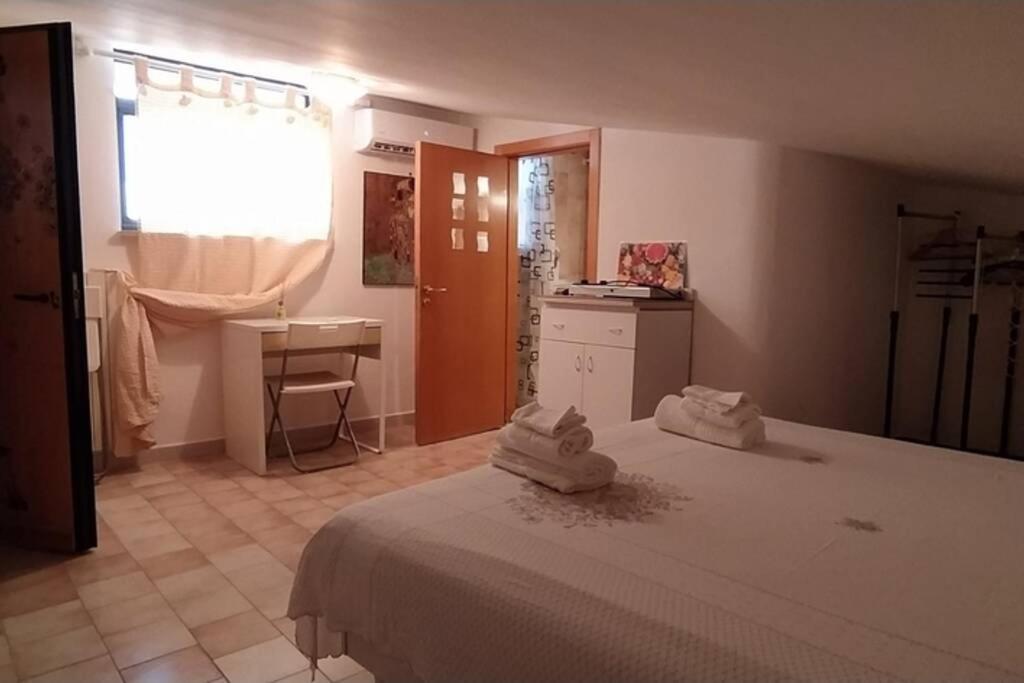 Apartamento Via Pisa 20 Mansarda Bari Exterior foto